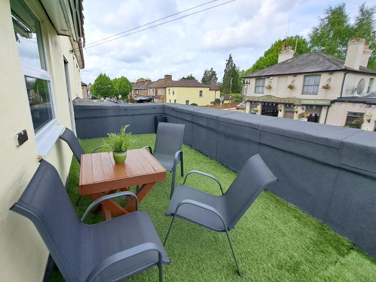 Bright 3 Bed Apartment With Terrace, Free Parking On Premises Watford (Hertfordshire) Exterior foto
